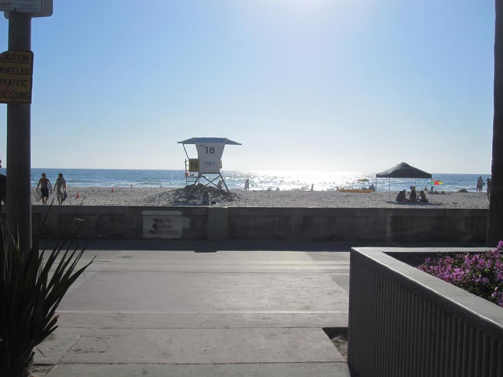 Holiday home Oceancatcher: Mission Beach Retreat With Ocean View *
